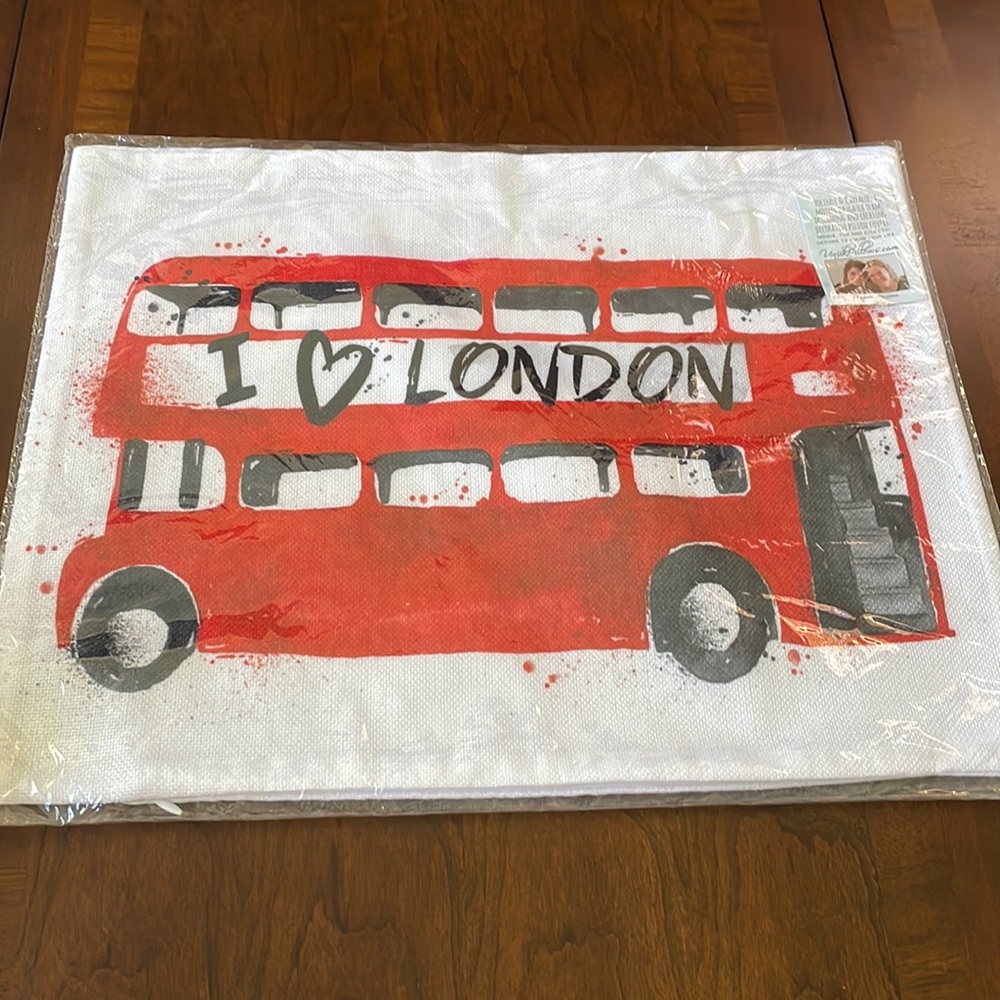 Eclectic fun decorative throw pillow cover I love London 17” x 13.75” new